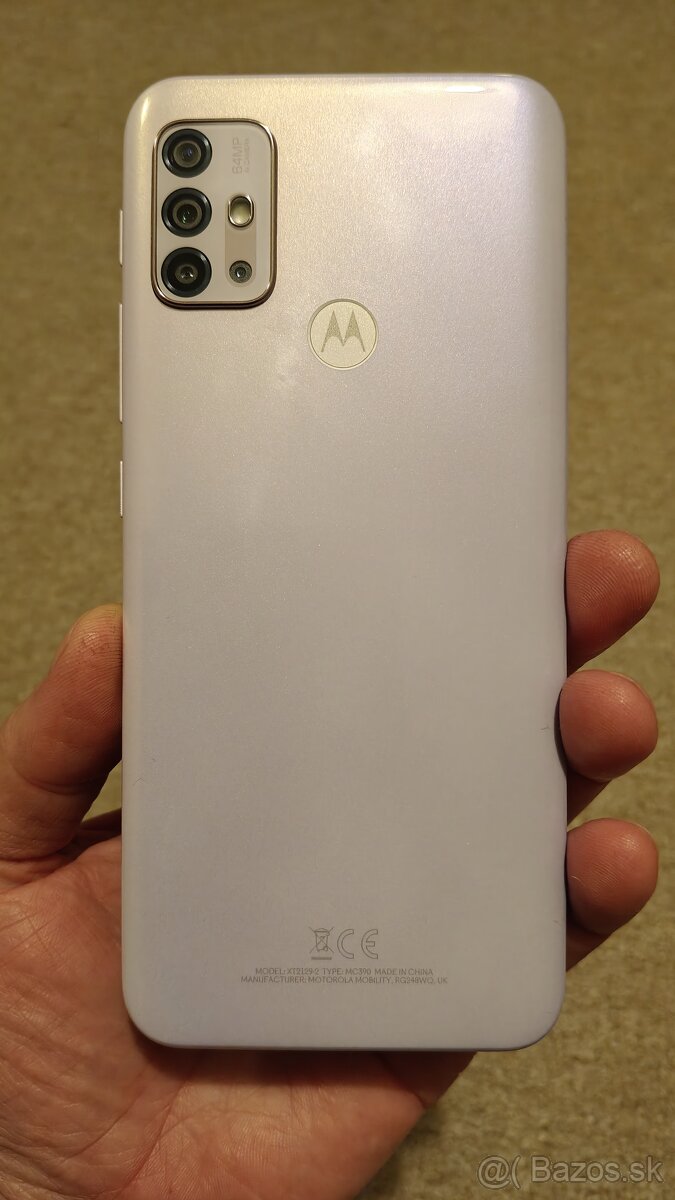 Motorola G30