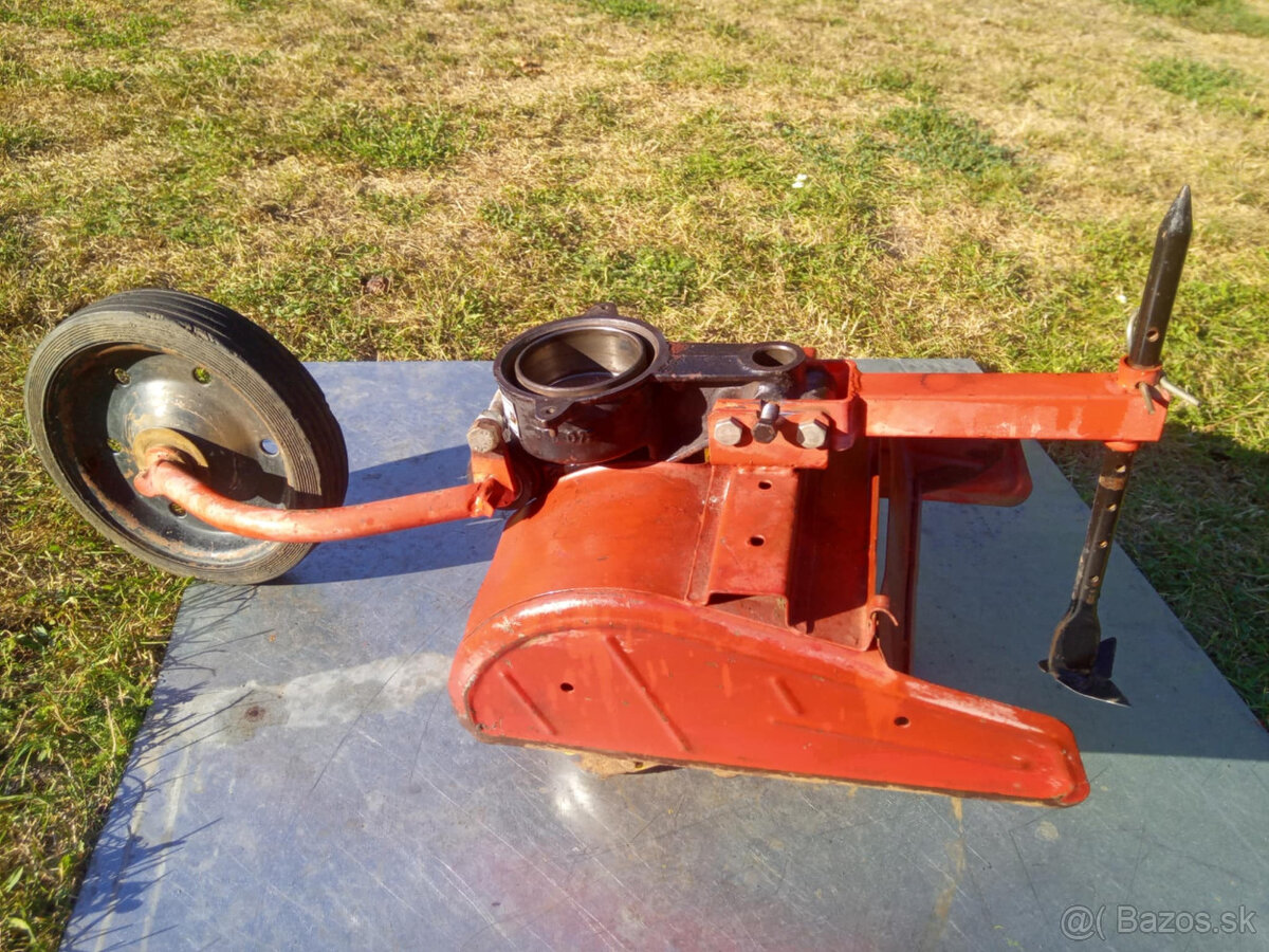 rotačná plečka APL 348