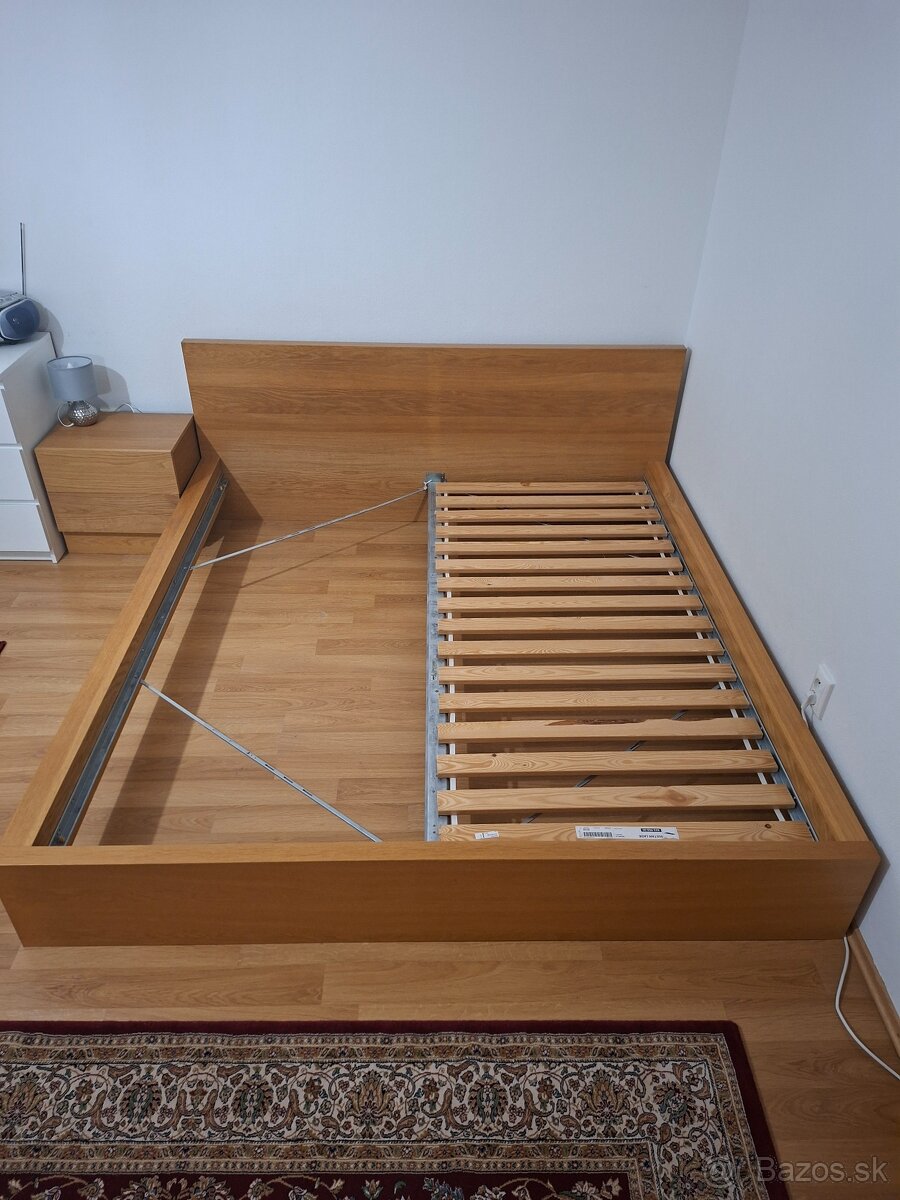 Darujem posteľ MALM