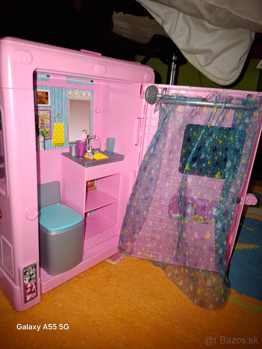 Barbie karavan