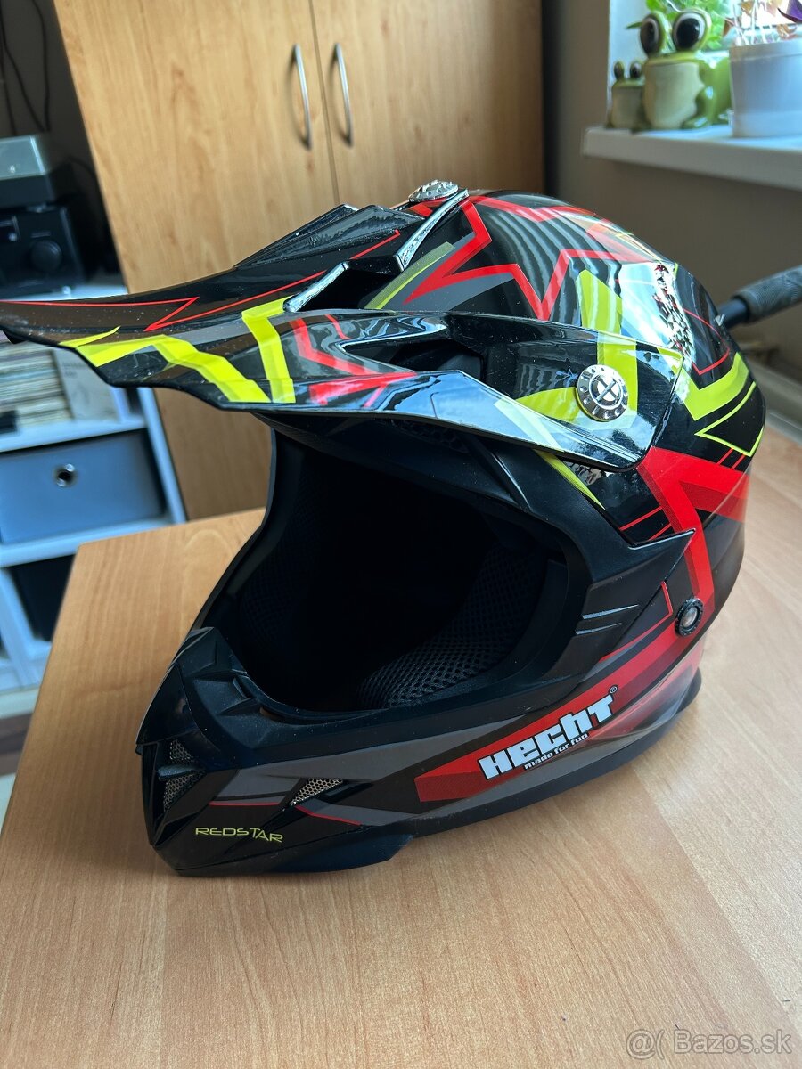 HECHT HELMA