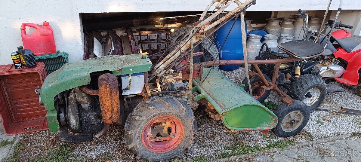 Malotraktor, silný motor s kypričom pôdy