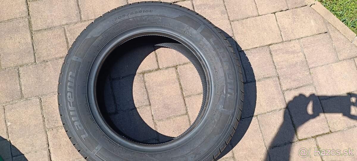 Laufen X FIT VAN 205/65R16 107/105T