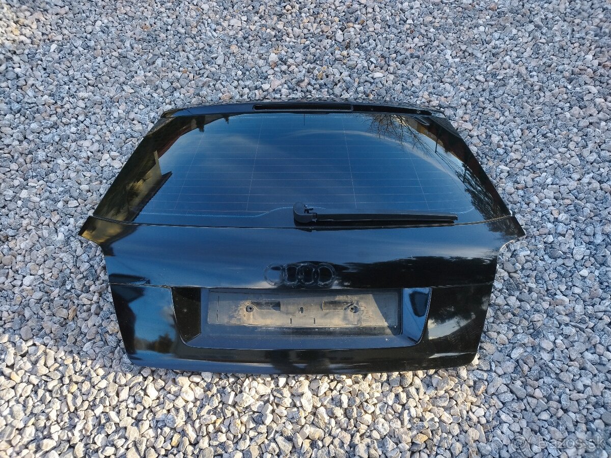 Kufrové dvere audi a3 8p