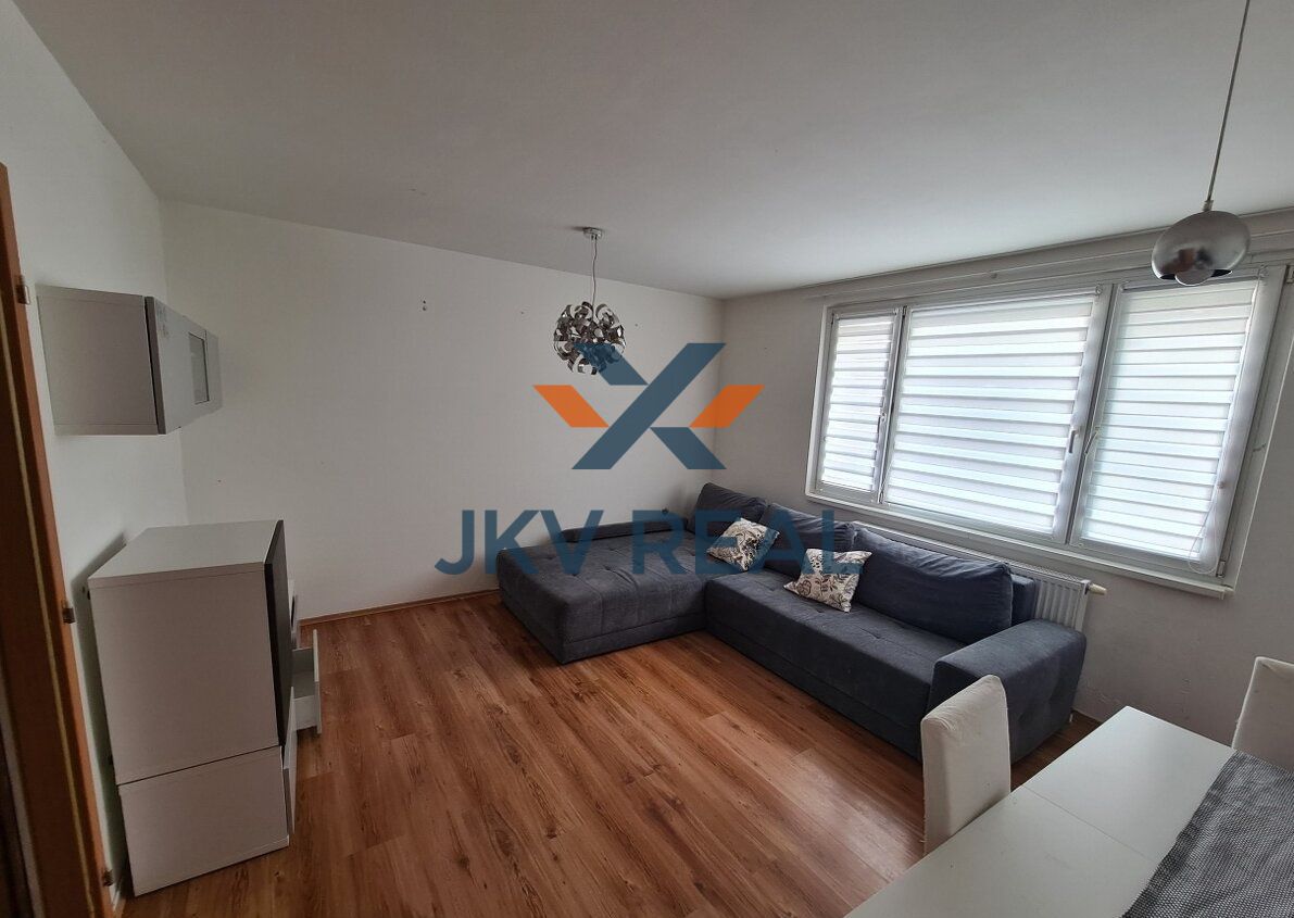 Prenájom 3izb.bytu blízko centra v Trnave na Družbe