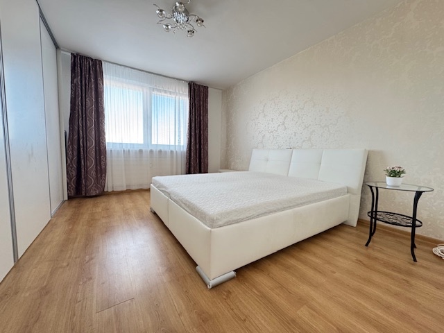 Na prenájom zariadený 3 izbový byt na Gúgskej ulici