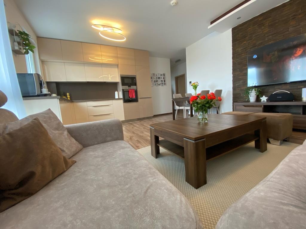 Pekný 4i v Perla Ružinova • 2 státia • Mierová ul • Ružinov