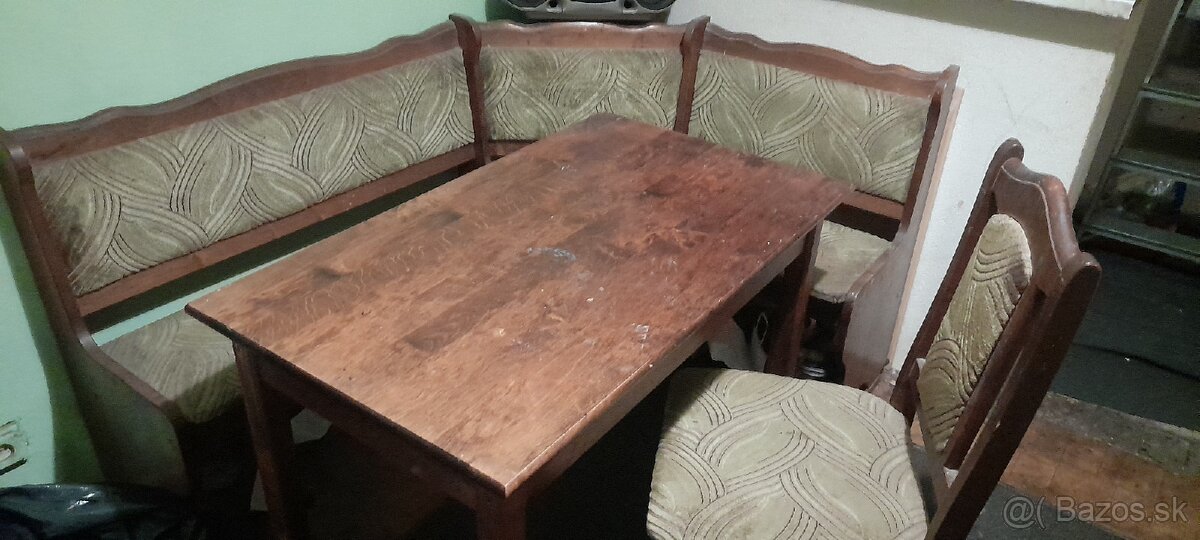 Rohová lavica - kuchyňa