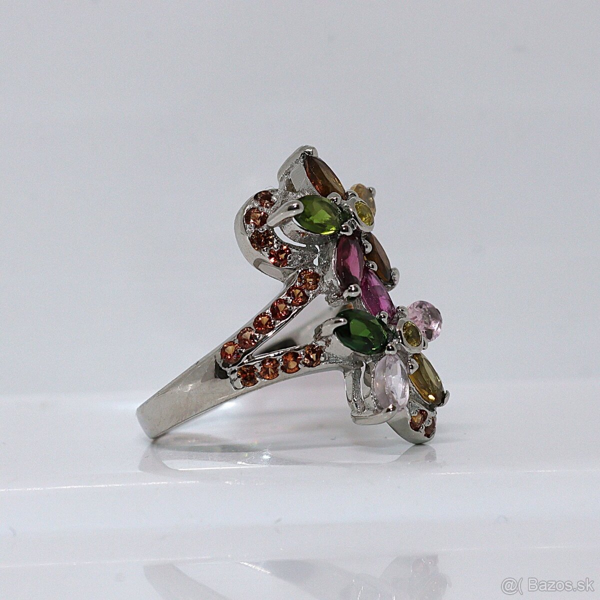 Dámsky strieborný prsteň 925 s 40 farebnými turmalínmi a 2 z