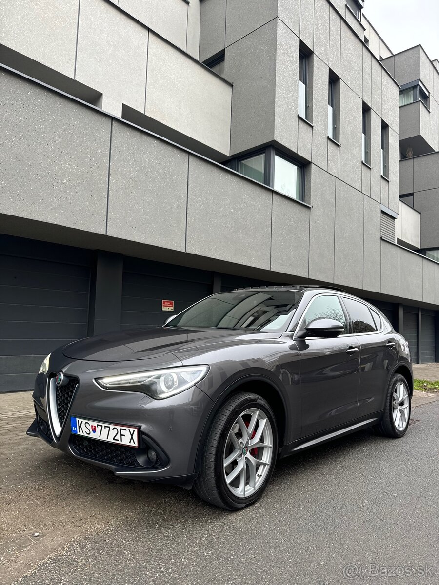 Alfa Romeo Stelvio Q4
