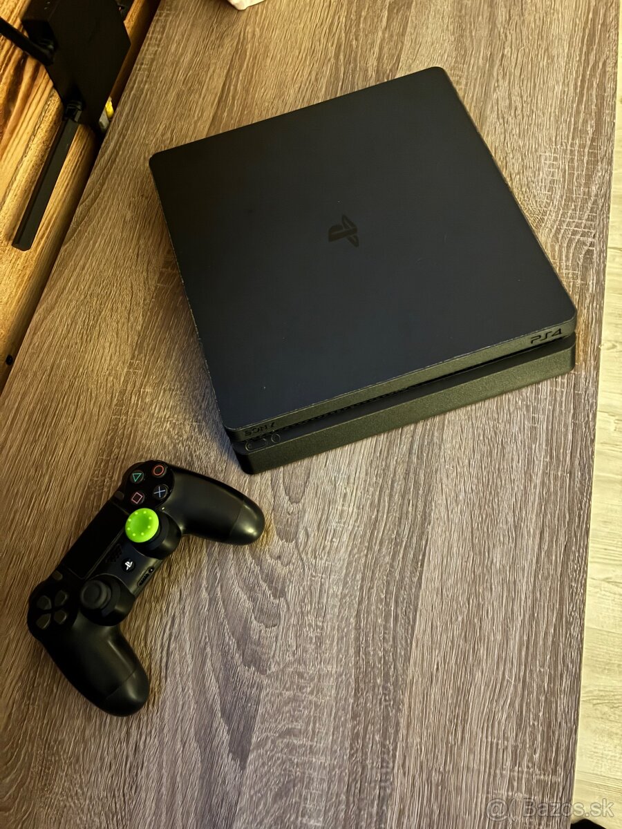 PS4 slim 1tb