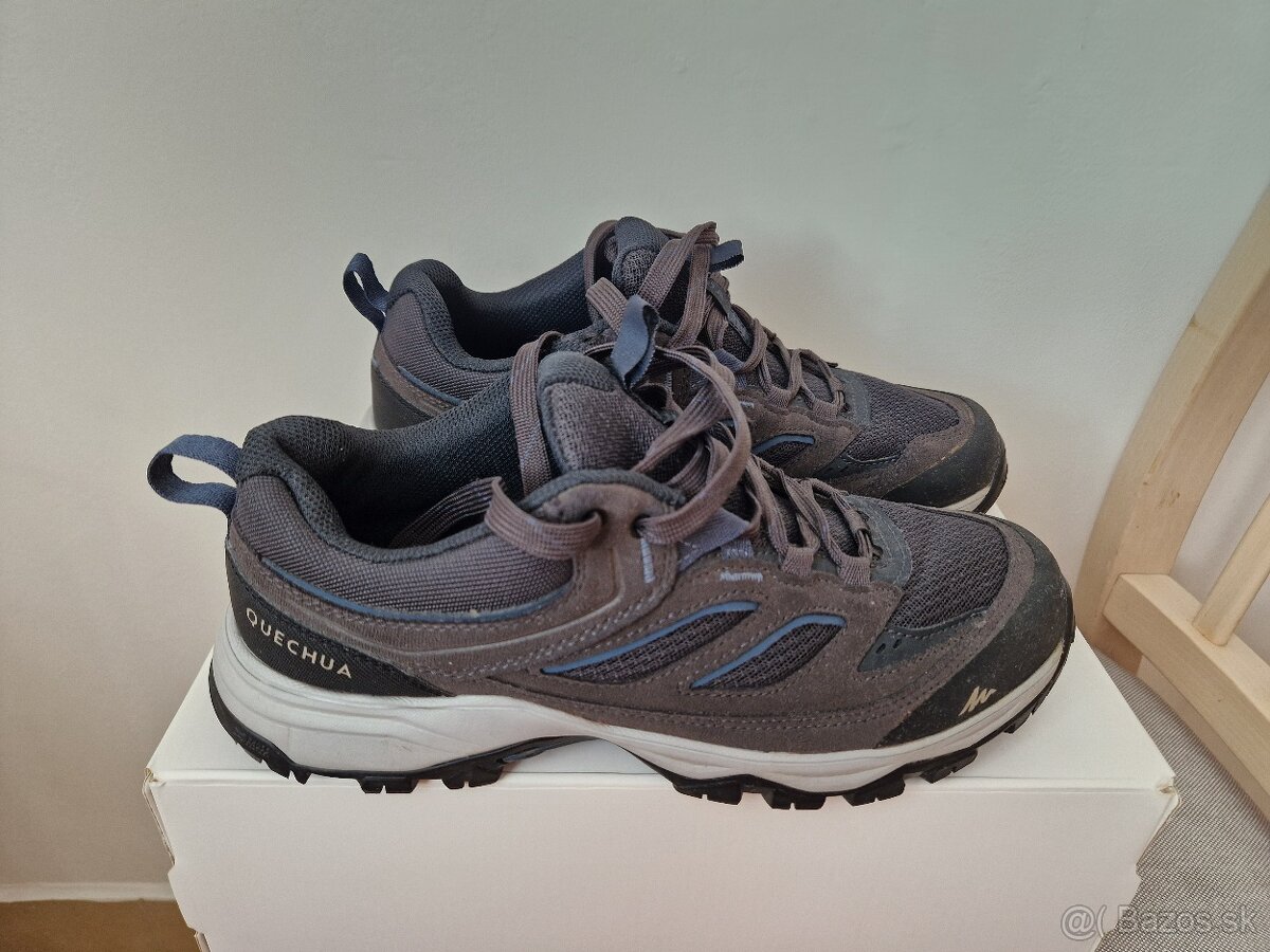 Chlapčenske turisticke topánky QUECHUA, velkost 41