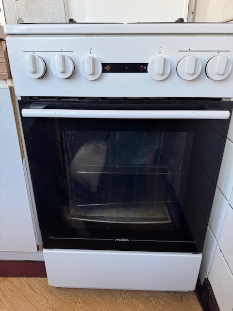 Predám sporák MORA plyn-elektro