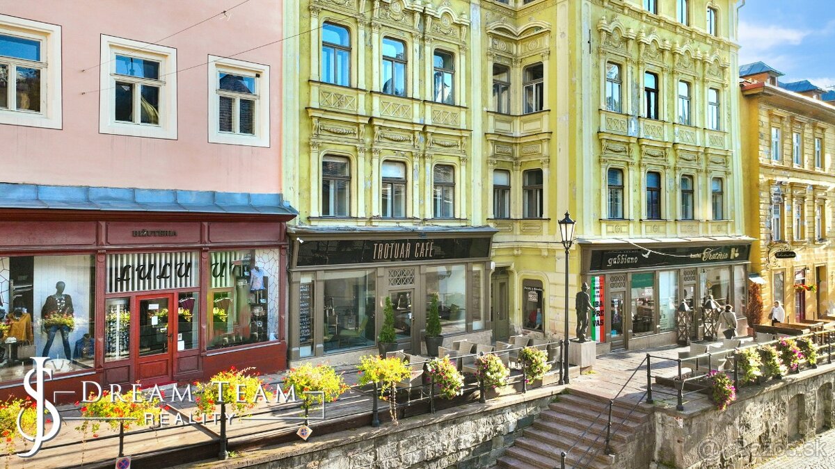 Zabehnutý apartmán - byt v centre mesta Banská Štiavnica