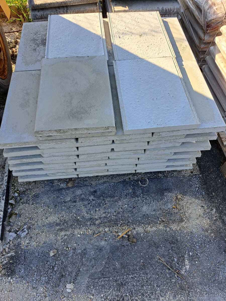 betonove striesky 36x50cm