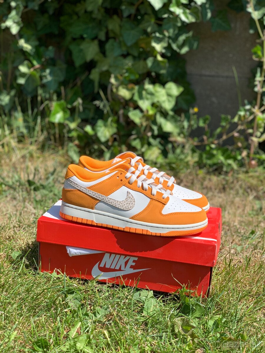 Nike dunk low 41 kumquat orange