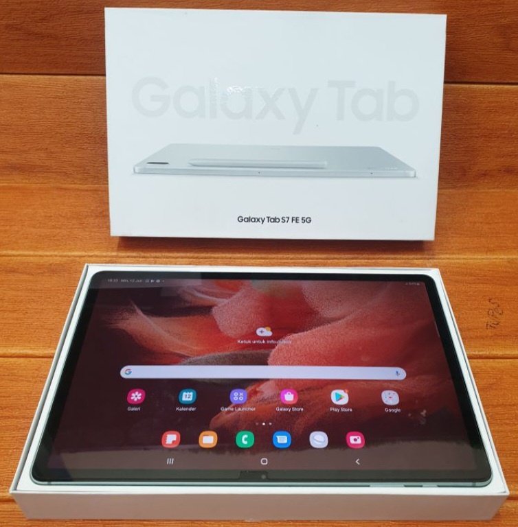Predam tablet Samsung Galaxy Tab S7 FE 5G, 12,4" displej.