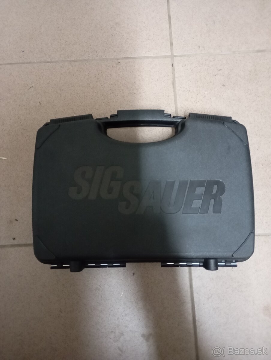 Samonabijaciu pištoľ,Sig Sauer P226