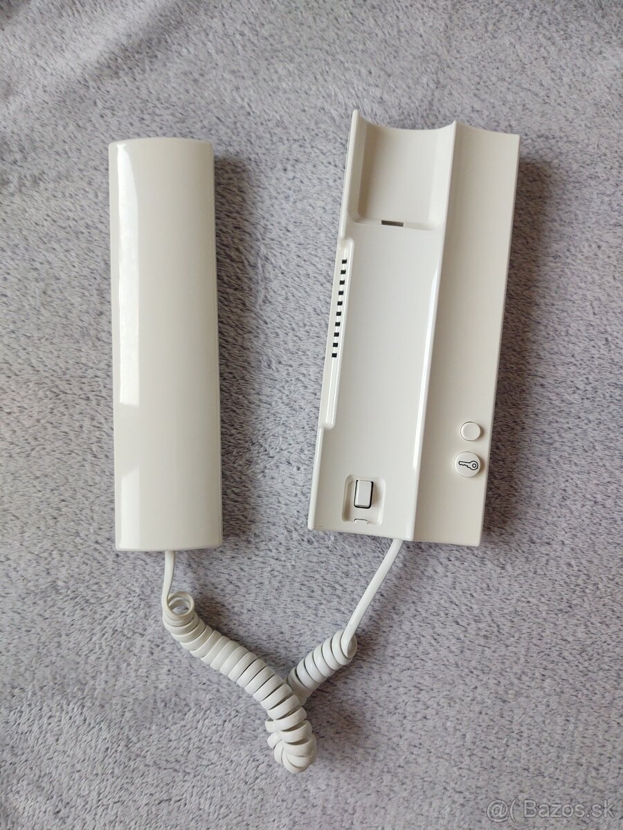 Domaci telefon