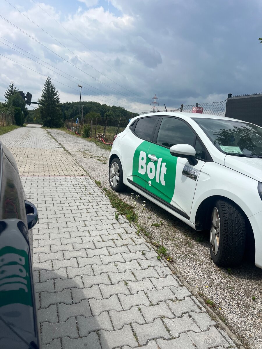 Clio 1.0LPG 2021 rok