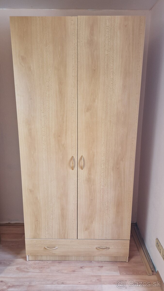 Skrina na vešanie so šuflíkom 2 kusy
