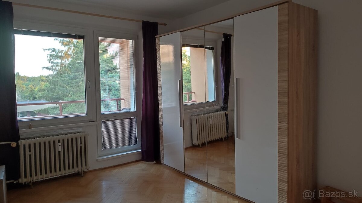 2 izbový byt na prenájom na ulici M.R.Štefánika Lučenec