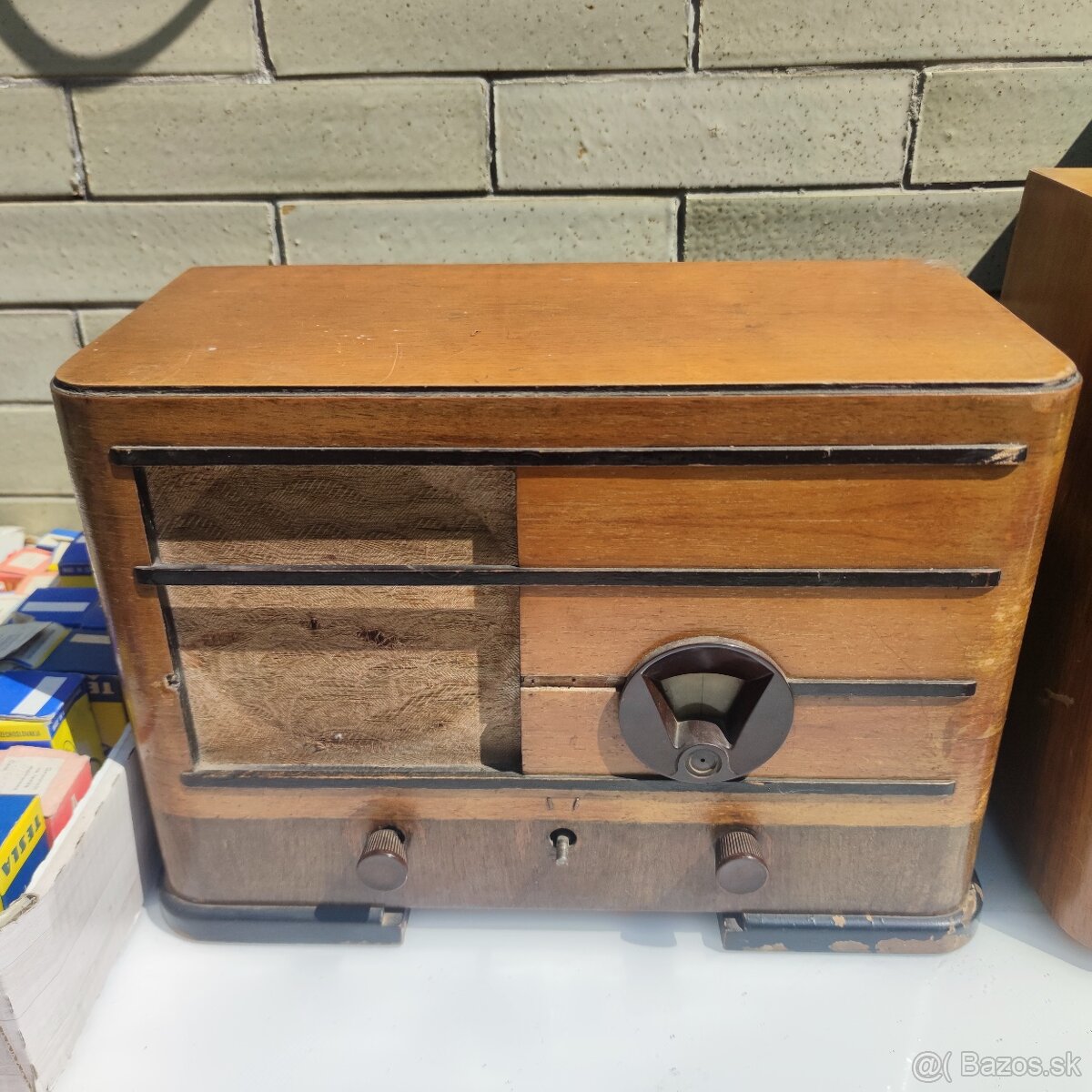 PREDAM HISTORICKE RADIO.