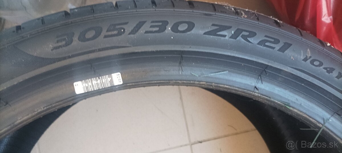letné pneumatiky 305/30 ZR21