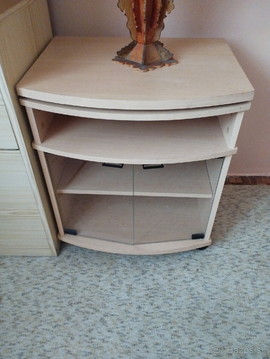 Stolik skrinka na kolieskach, komoda rustikal