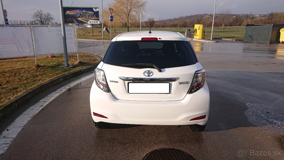 Toyota Yaris 2015, 1.33 VVTI, 73kw