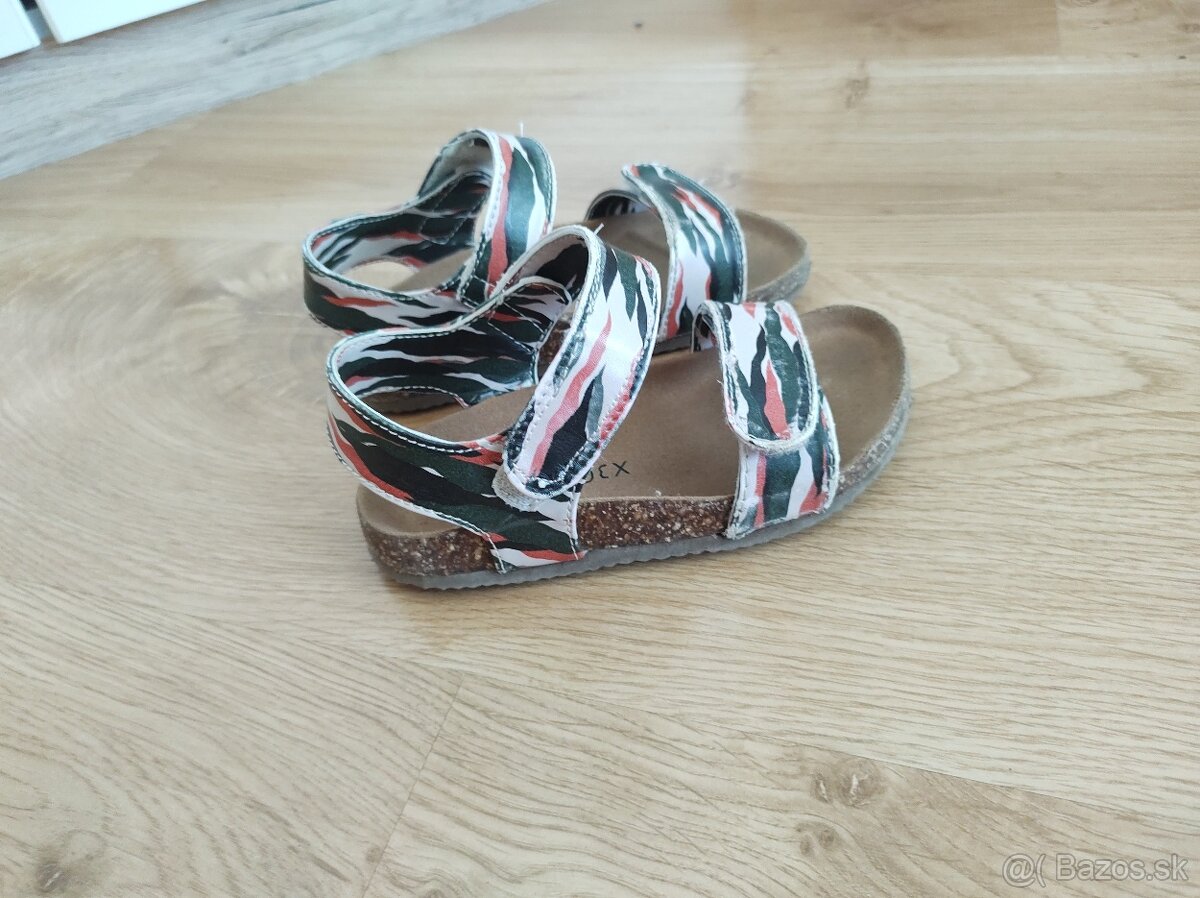 Sandálky Zn. Lindex, veľ. 26