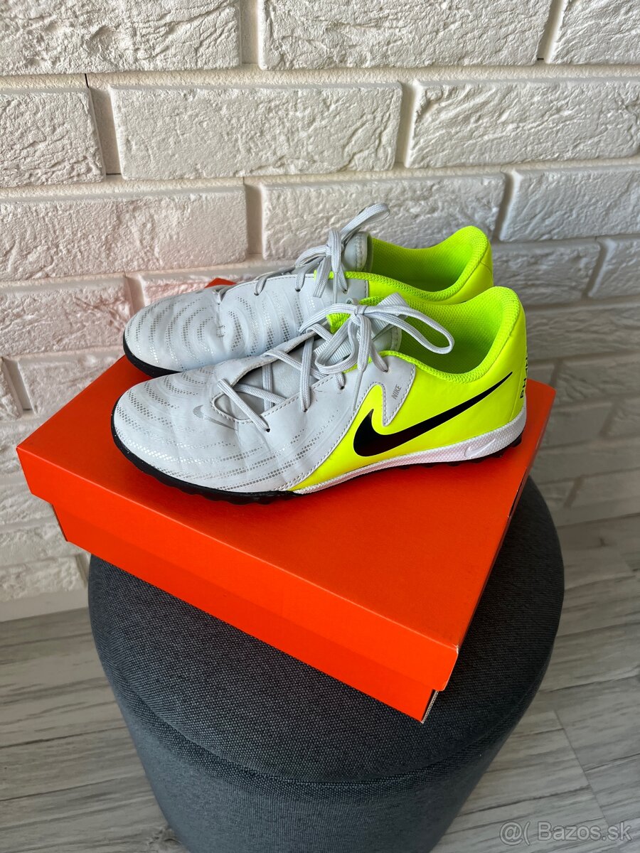 Nike Phantom GX 2 Academy TF, detské tenisky, veľkosť 37,5