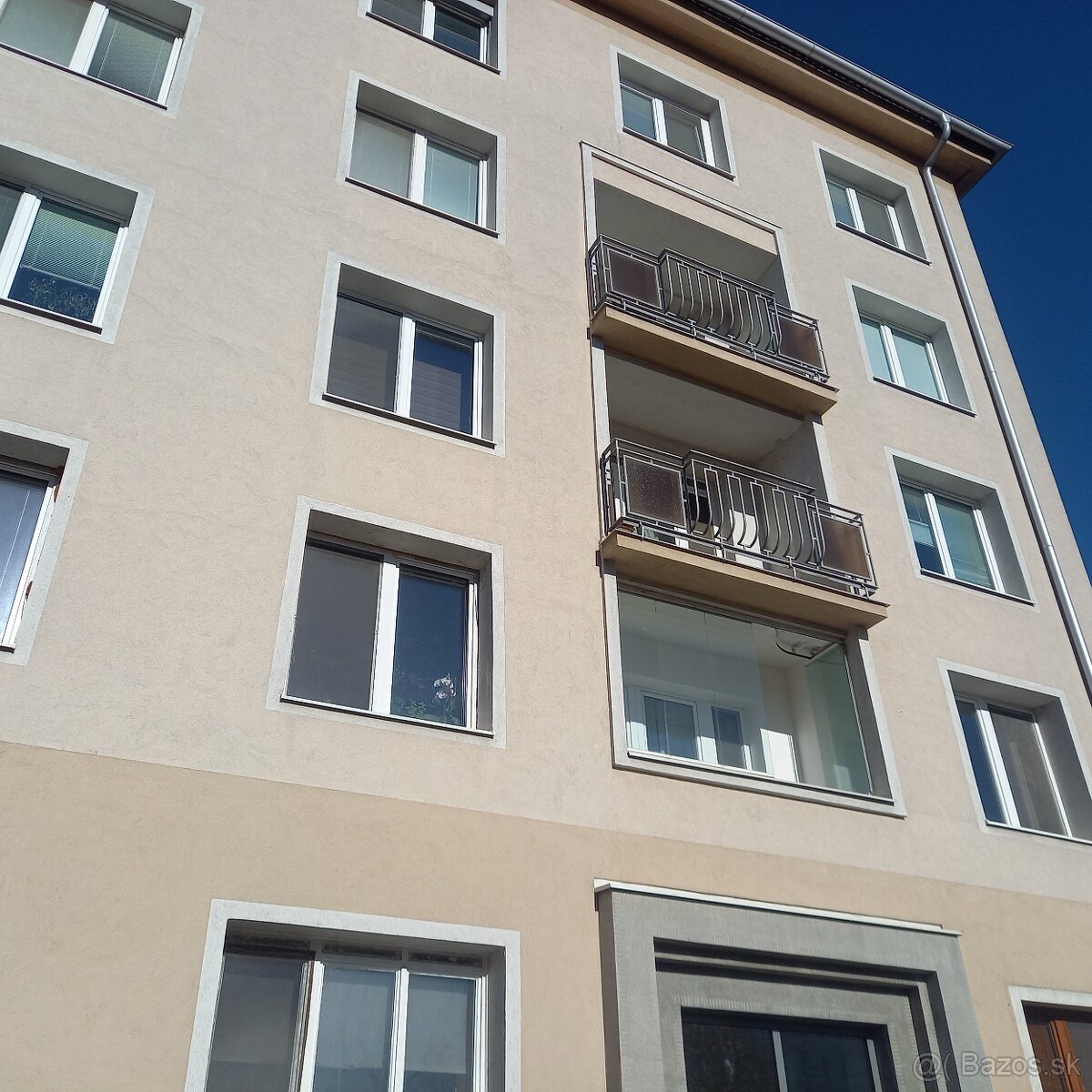 Na prenájom 3 izbový byt v blízkosti centra Bratislavy