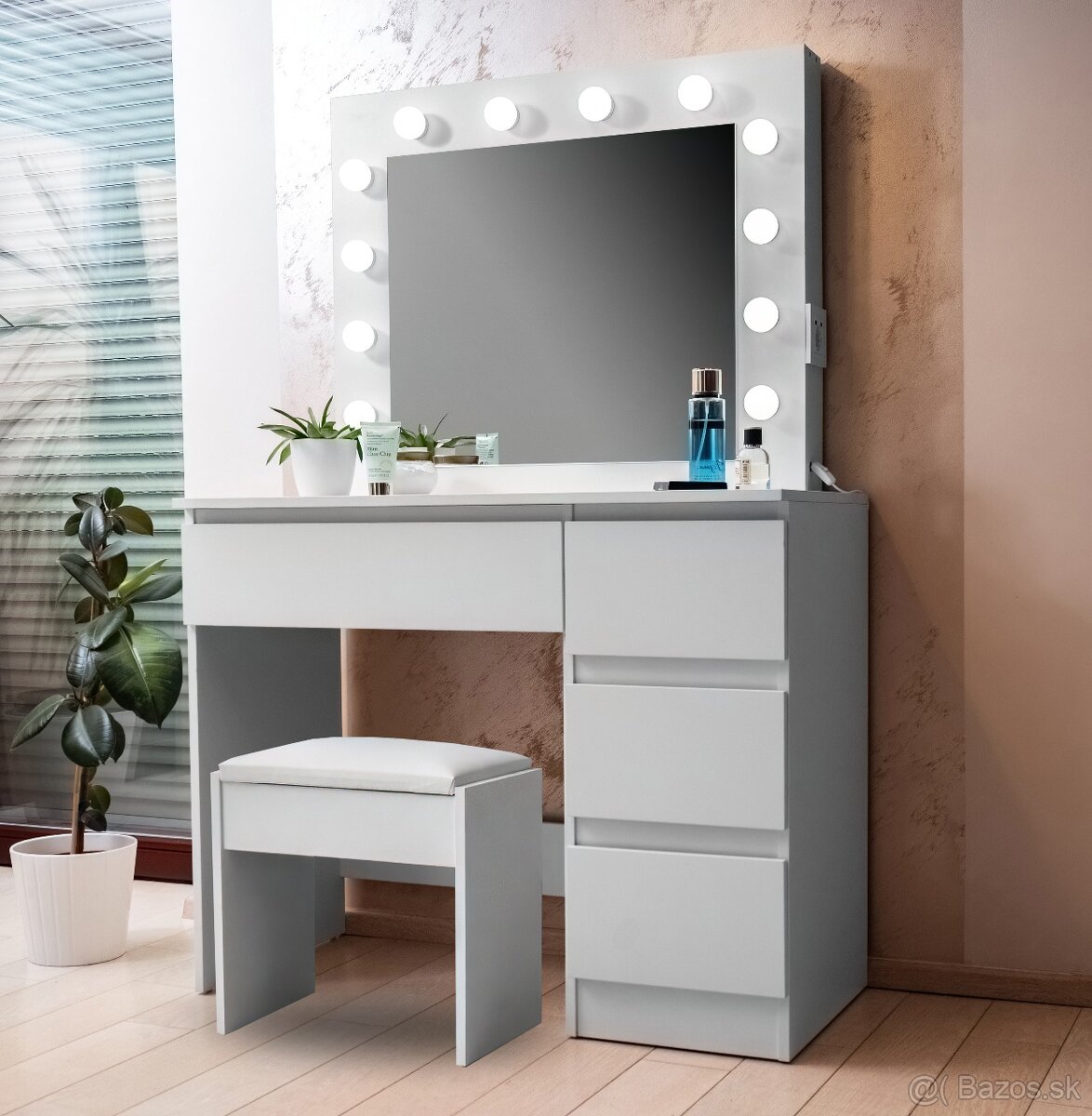 toaletný kozmetický stolík + led osvetlenie +taburetka