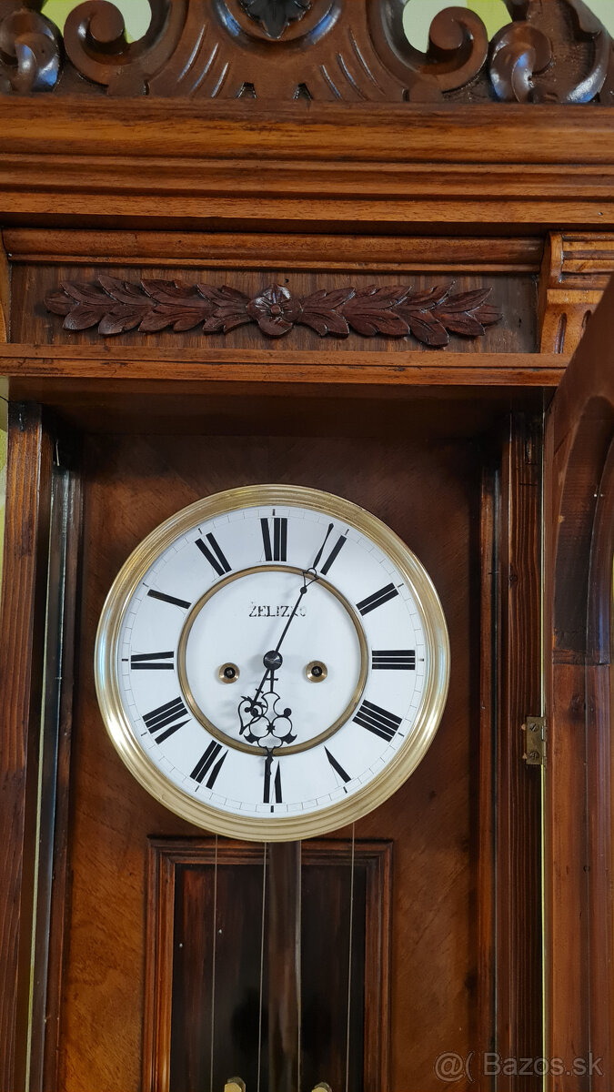 Starožitné nástenné hodiny Zelisko Prag
