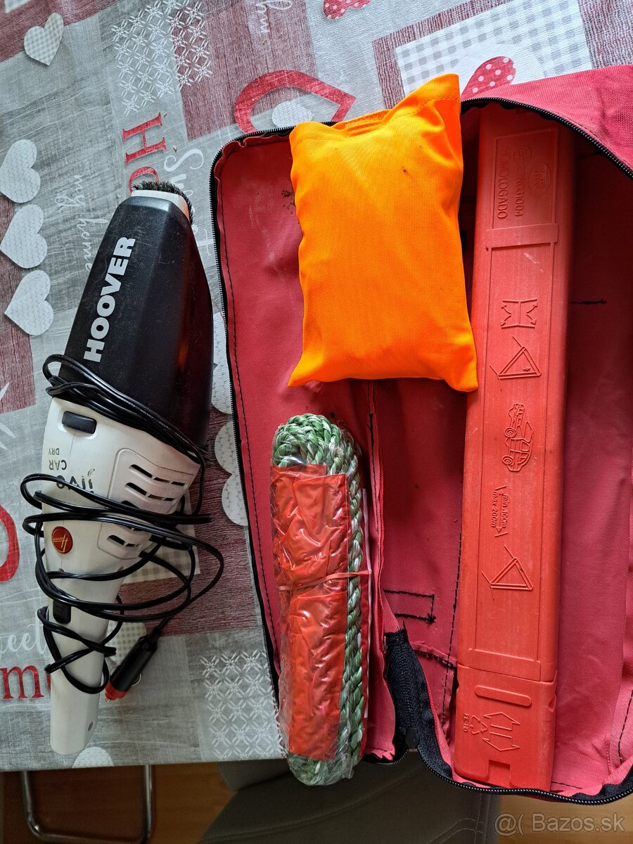 Autovysávač a príslušenstvo do auta