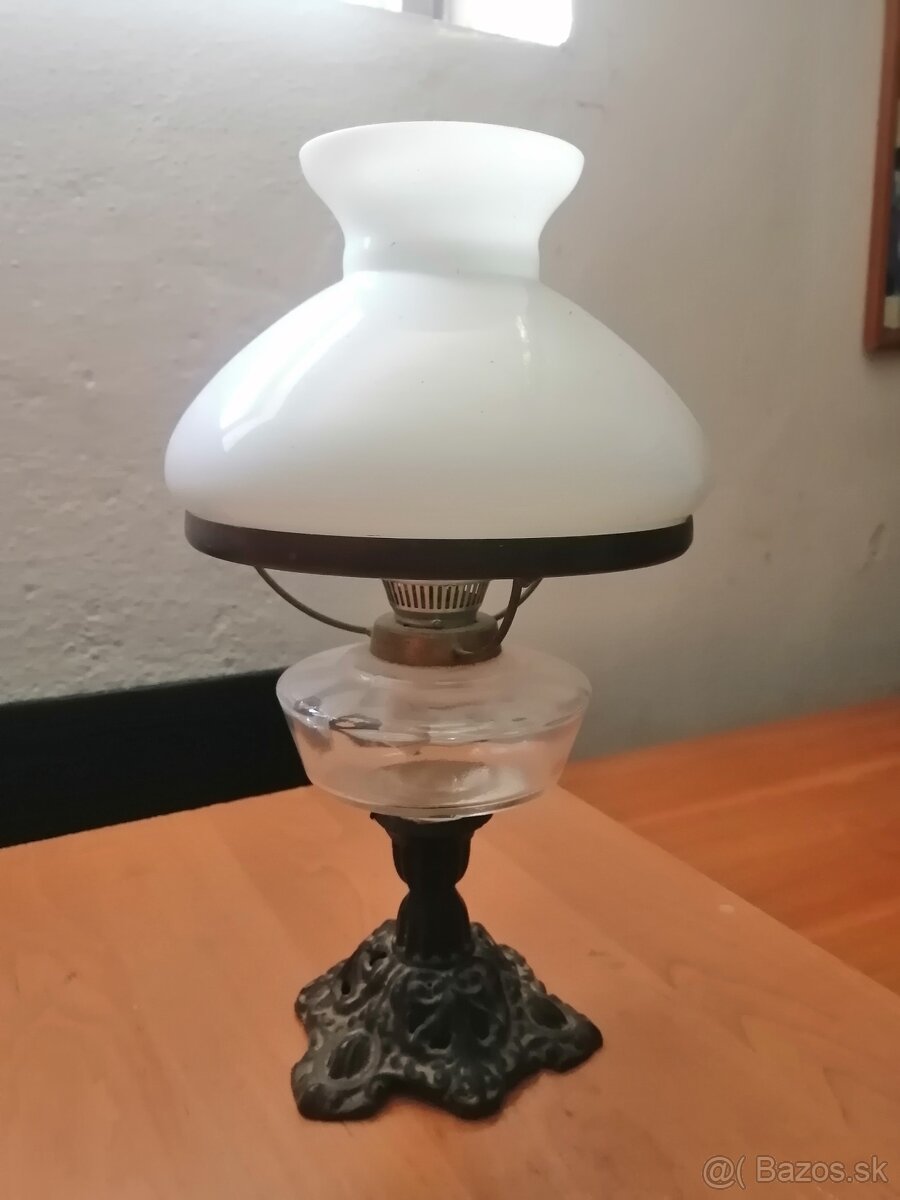 Petrolejová lampa