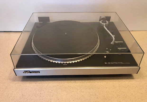 Gramofón JVC QL-A2