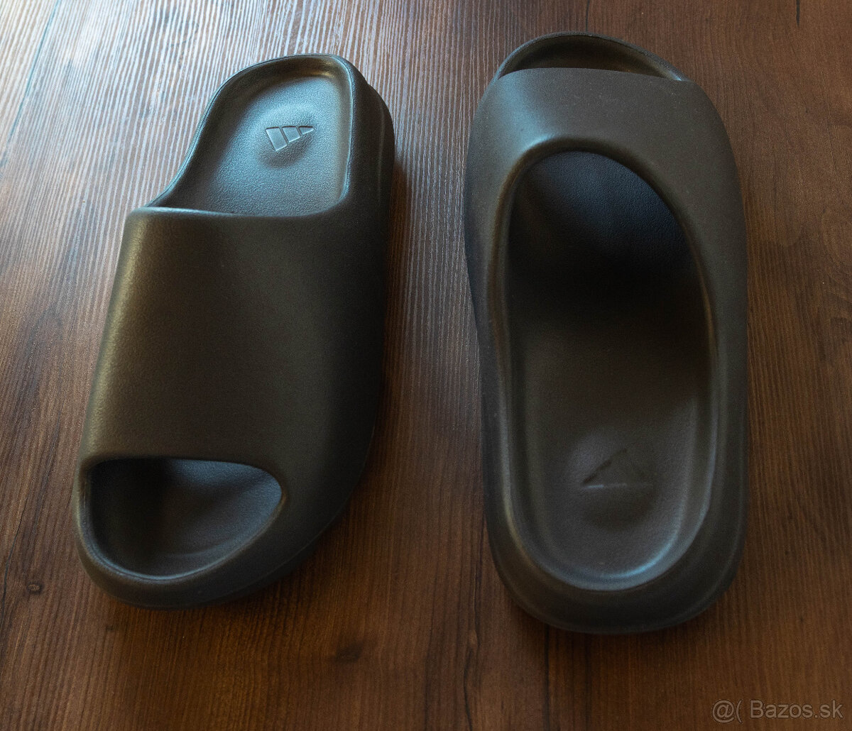 Yeezy slide onyx- dohodnutelná cena