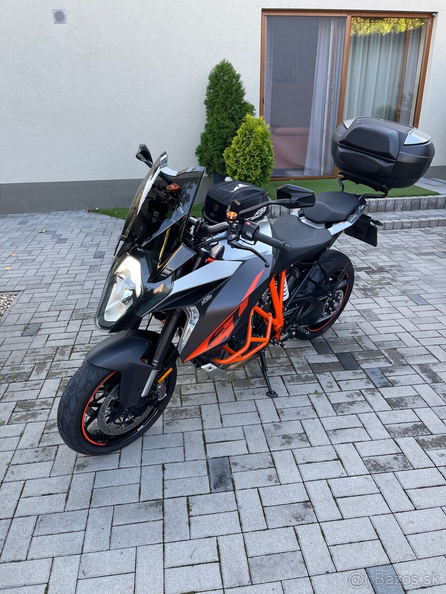 KTM 1290 Super Duke GT