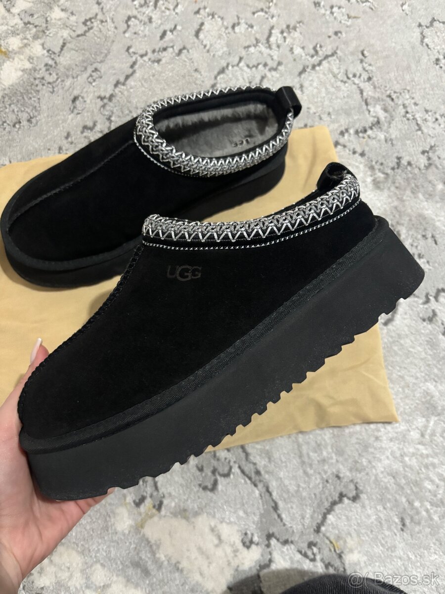 UGG Tazz