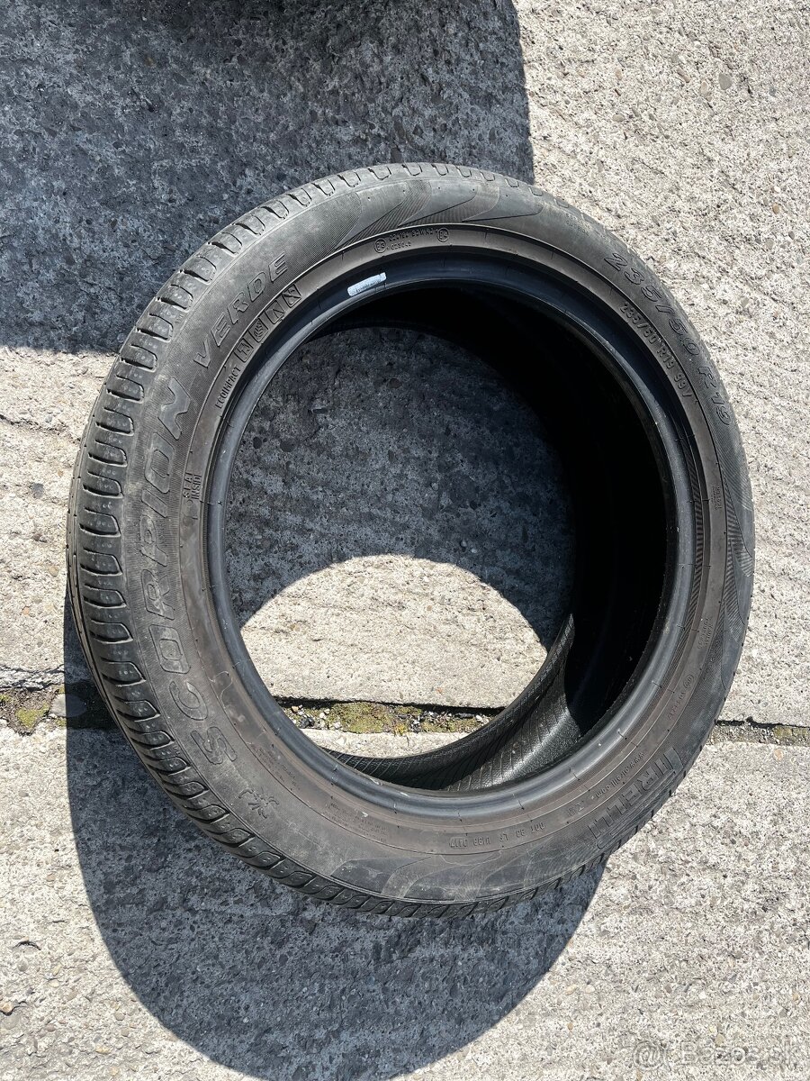 235/50 r19 letné