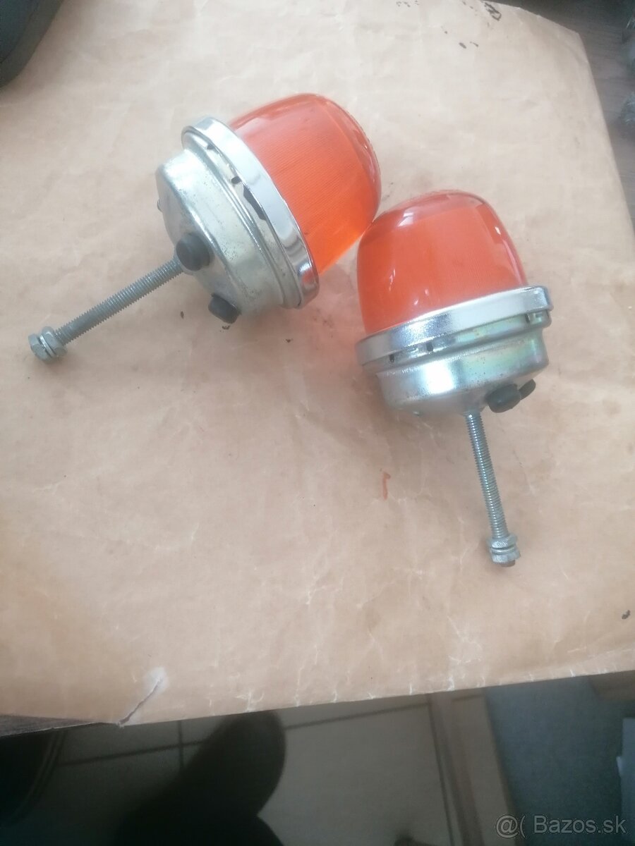 Škoda octávia,spartak 1202,velorex a pod.