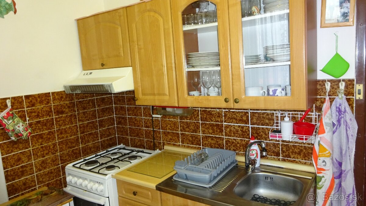 ,,, ZNÍŽENÁ CENA,,, PREDAJ 2 IZB.BYTU V MODRE