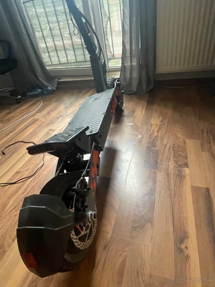 Elektrická Kolobežka Kukirin G2 2025 + Klúč