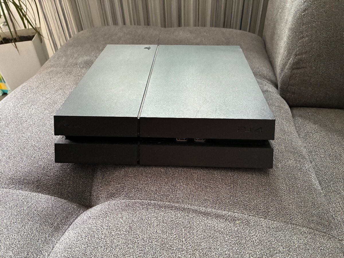 PS4