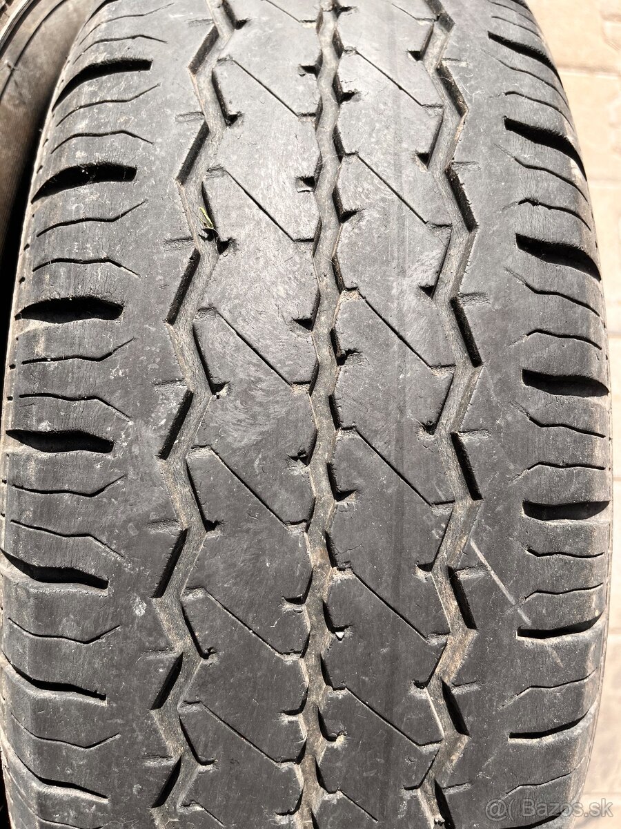 215/70R16C Hankook letne