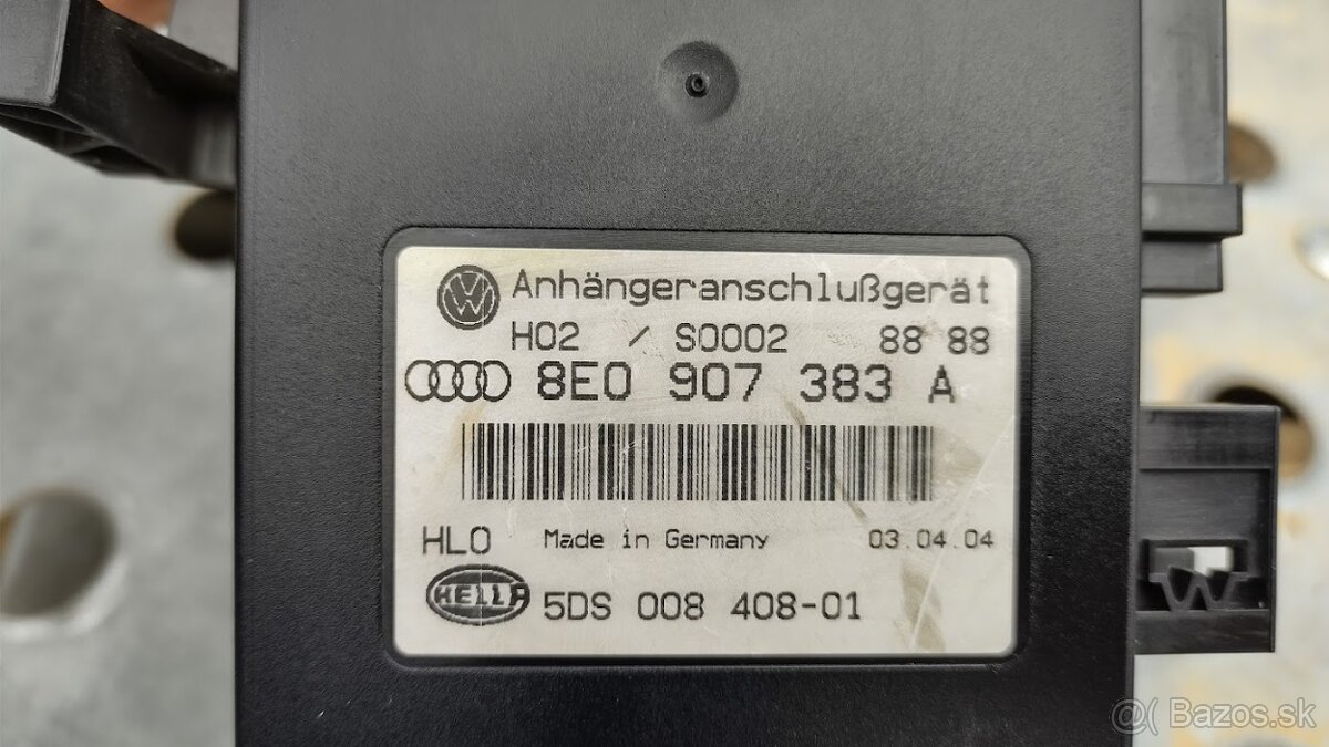 TOUAREG 7L 8E0907383A RJ Ťažné zar.