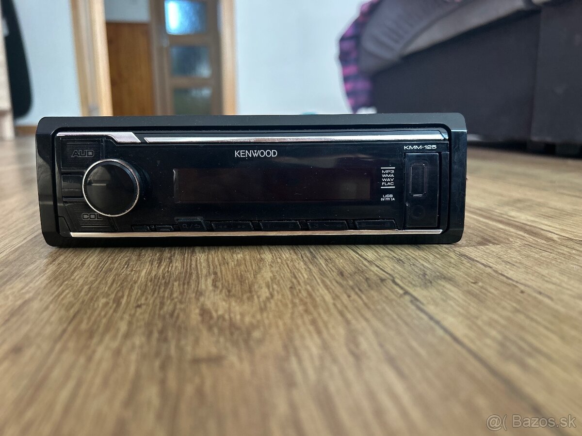 Kenwood KMM-125 + Bluetooth modul