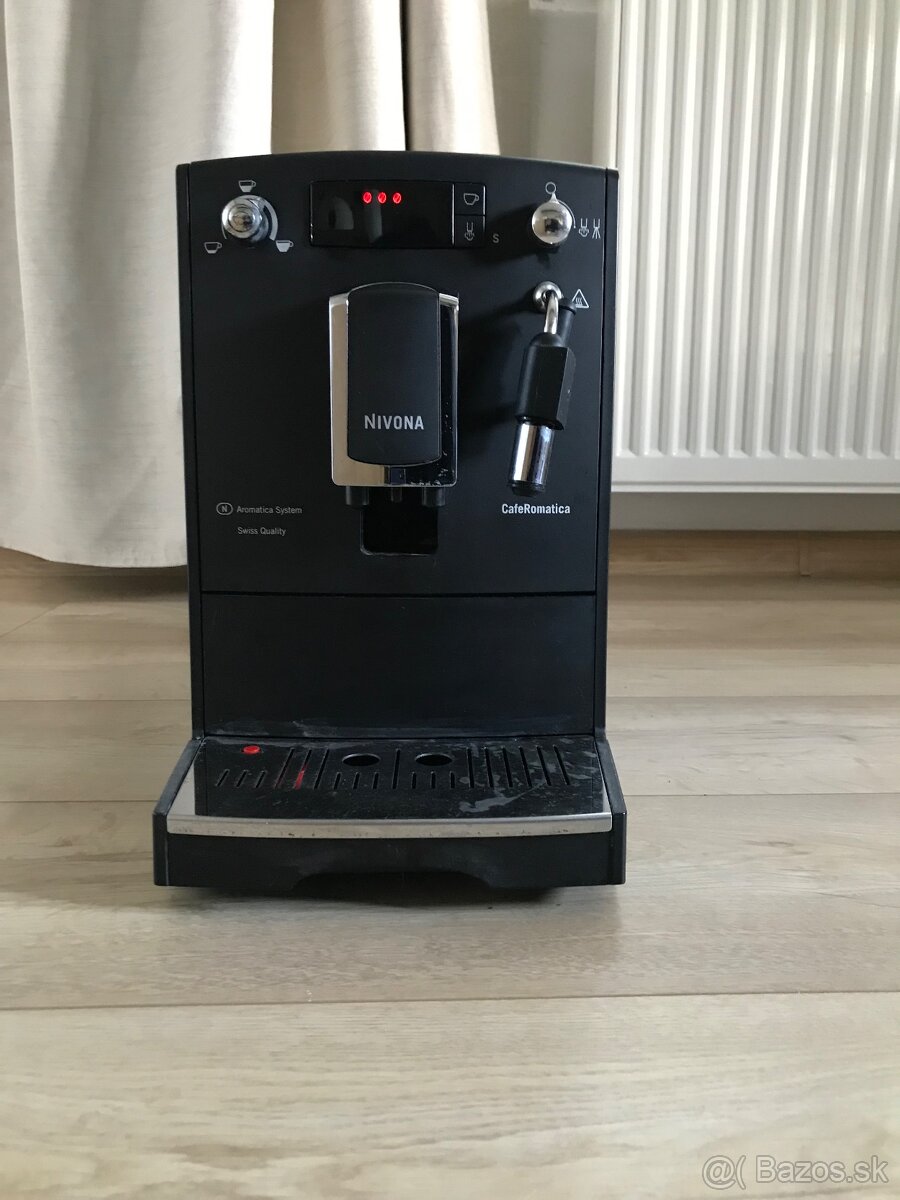 Kavovar NIVONA NICR 520 na diely alebo opravu